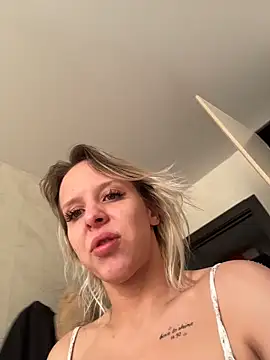 LikaCat online show from 02-21-26, 04:35