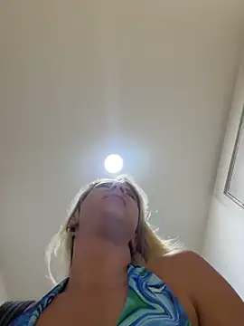 LikaCat online show from 04-21-26, 01:42