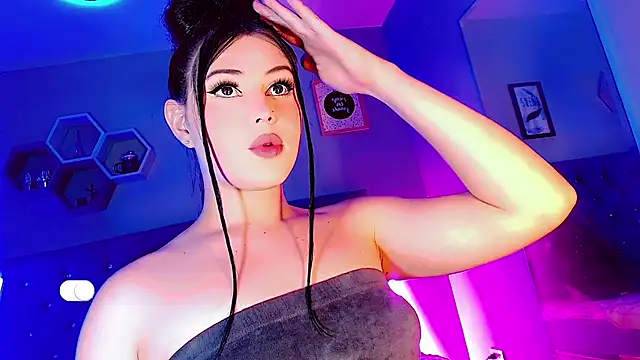 Ashlycuute online show from 12-17-24, 10:32