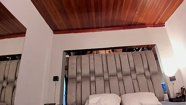 NikkySmiith online show from 10-07-25, 11:51