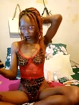 Snapshot of khanyaTheeLyt chatting on 11-14-25, 10:40 khanyaTheeLyt online show from 11-14-25, 10:40