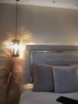 MarianaBenz online show from 09-18-25, 11:29