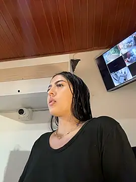 MarianaBenz online show from 07-20-26, 11:51