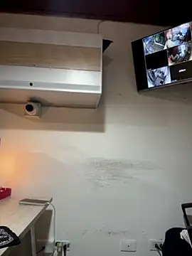 MarianaBenz online show from 07-21-26, 11:40