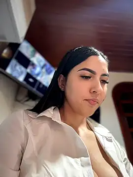 MarianaBenz online show from 07-26-26, 11:55