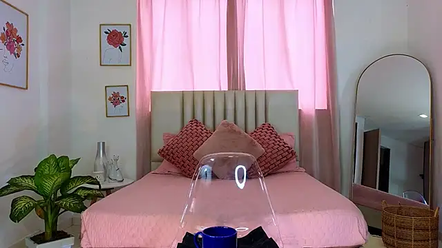 KristennBlue online show from 12-14-24, 01:59