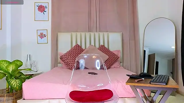 KristennBlue online show from 01-08-25, 01:00