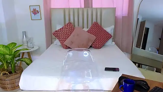 KristennBlue online show from 01-13-25, 10:24