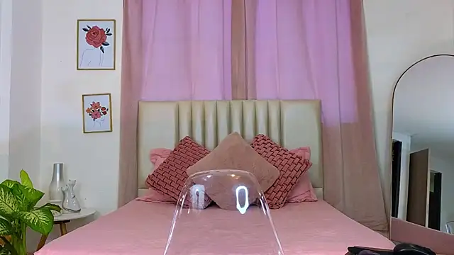 KristennBlue online show from 01-24-25, 10:41