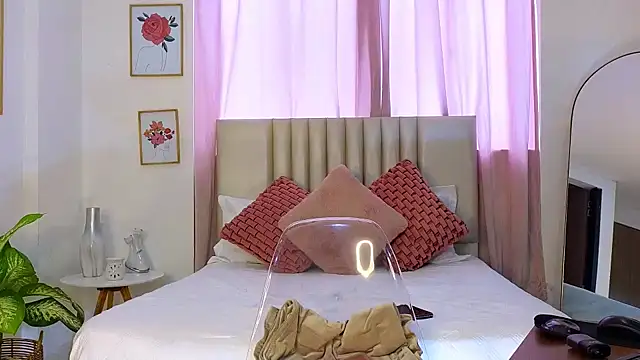 KristennBlue online show from 02-09-25, 01:25