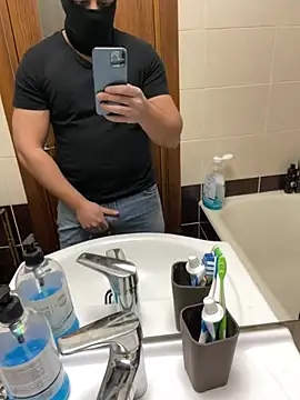 Snapshot of marianmin chatting on 02-17-25, 10:51 marianmin online show from 02-17-25, 10:51