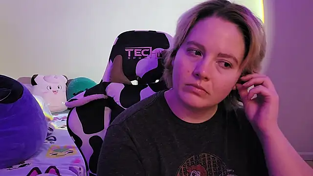 InternetFairy XO online show from 12-22-24, 08:47