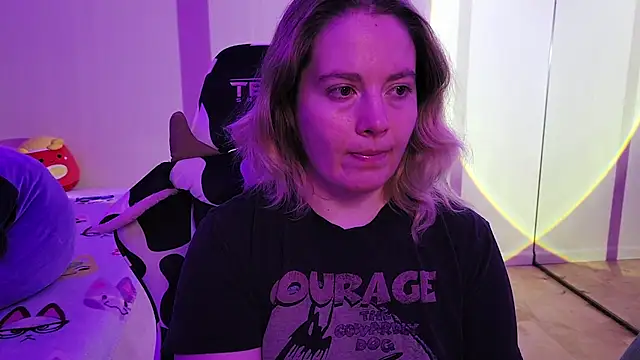 InternetFairy XO online show from 10-19-25, 01:39