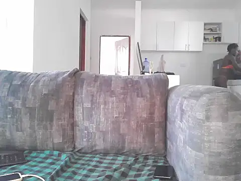 Snapshot of petiteebony_81 chatting on 09-27-25, 04:06 petiteebony 81 online show from 09-27-25, 04:06