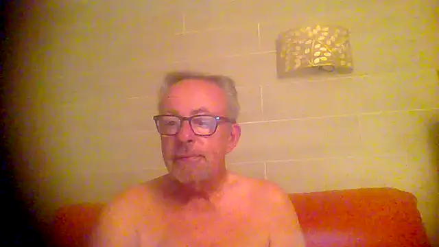 tuggy59 online show from 10-22-25, 05:30