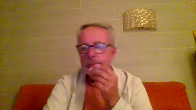 tuggy59 online show from 01-12-26, 05:34