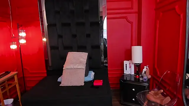 taylor bennet online show from 09-12-25, 07:03