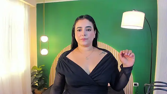 taylor bennet online show from 11-11-25, 06:30