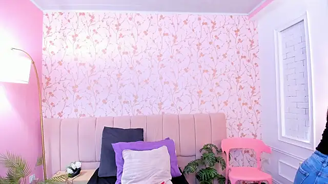 taylor bennet online show from 02-25-26, 12:04