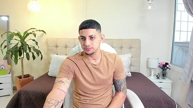 Alex cute77 online show from 03-20-25, 12:11