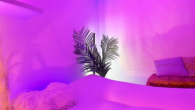 Snapshot of Gloomydoll chatting on 10-01-25, 07:20 Gloomydoll online show from 10-01-25, 07:20