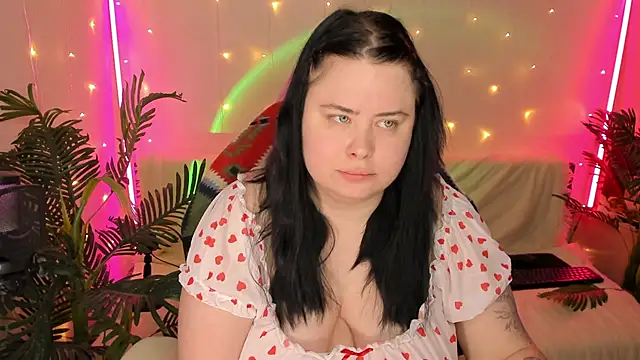 Snapshot of Akemi_BBW chatting on 01-05-25, 07:28 Akemi BBW online show from 01-05-25, 07:28