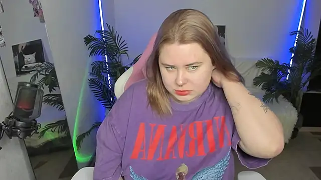 Snapshot of Akemi_BBW chatting on 03-05-25, 05:50 Akemi BBW online show from 03-05-25, 05:50