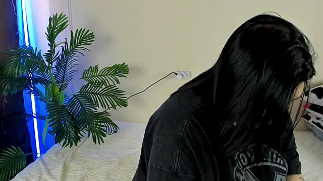 Snapshot of Akemi_BBW chatting on 10-21-25, 11:22 Akemi BBW online show from 10-21-25, 11:22