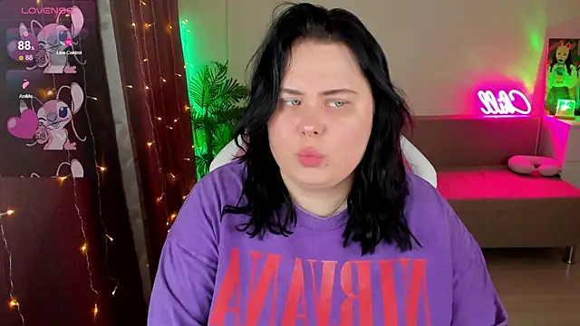 Snapshot of Akemi_BBW chatting on 11-14-25, 12:59 Akemi BBW online show from 11-14-25, 12:59