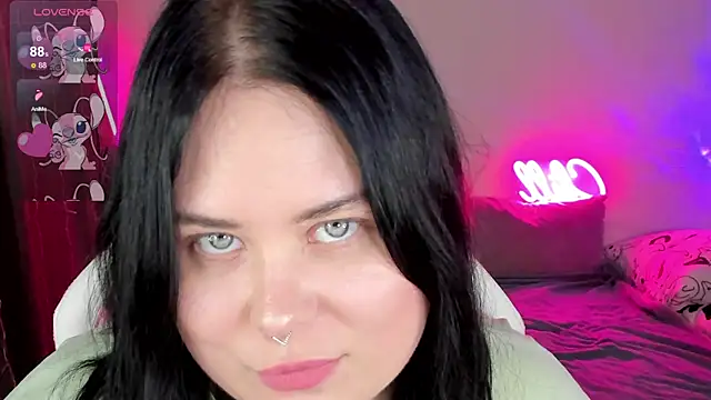 Snapshot of Akemi_BBW chatting on 11-19-25, 06:30 Akemi BBW online show from 11-19-25, 06:30