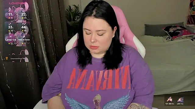 Snapshot of Akemi_BBW chatting on 12-02-25, 03:56 Akemi BBW online show from 12-02-25, 03:56