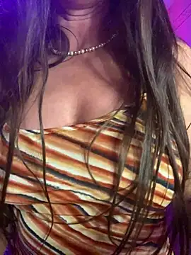 Snapshot of karrola chatting on 12-15-24, 10:04 karrola online show from 12-15-24, 10:04