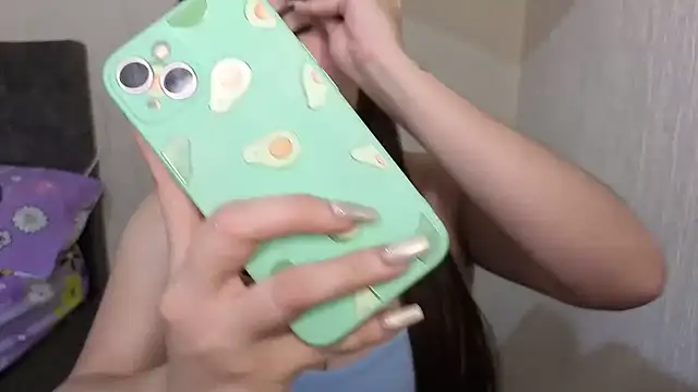 zoe adhara online show from 04-22-26, 10:33