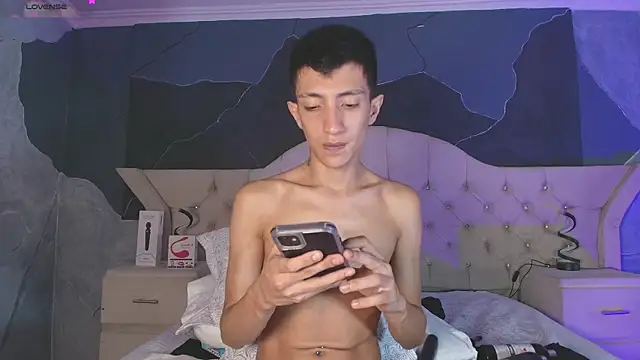 DereckCooperr online show from 12-22-24, 12:07