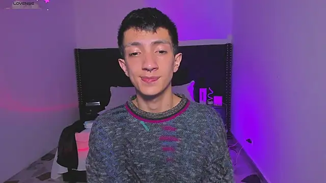 DereckCooperr online show from 01-05-25, 01:13