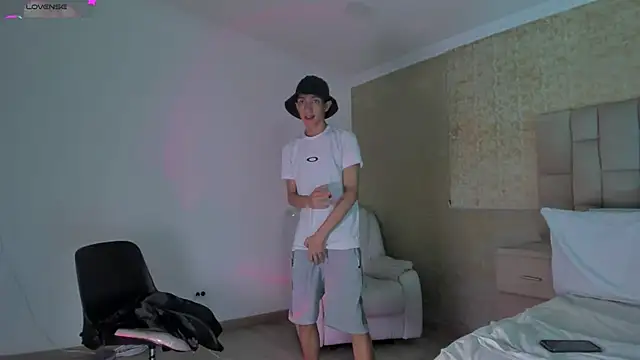 DereckCooperr online show from 01-07-25, 12:55