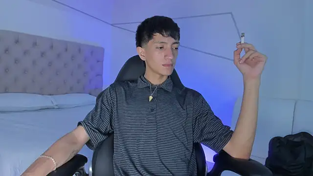 DereckCooperr online show from 10-03-25, 08:50