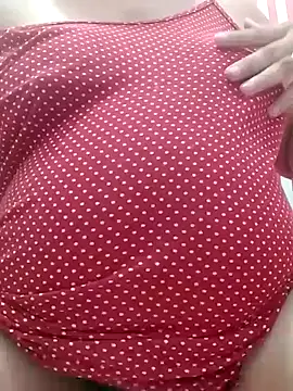 Snapshot of _Bella_Candy_ chatting on 01-15-26, 08:12 Bella Candy online show from 01-15-26, 08:12