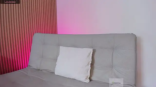 Snapshot of susan__hills chatting on 12-06-24, 08:07 susan hills online show from 12-06-24, 08:07