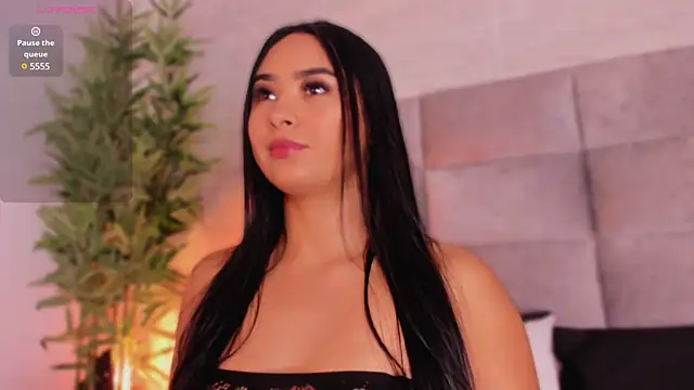 Snapshot of mia_crawford chatting on 03-15-25, 11:51 mia crawford online show from 03-15-25, 11:51