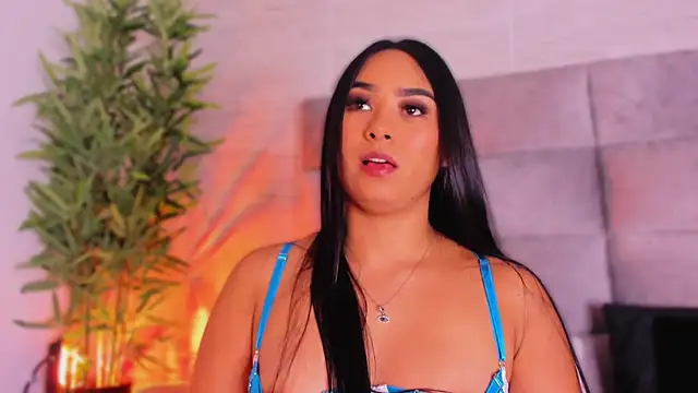 Snapshot of mia_crawford chatting on 03-19-25, 11:39 mia crawford online show from 03-19-25, 11:39