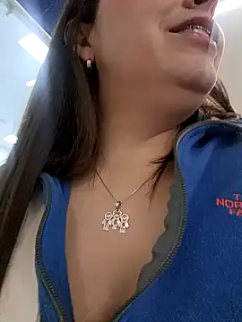 Snapshot of seherlatin chatting on 11-24-25, 07:46 seherlatin online show from 11-24-25, 07:46