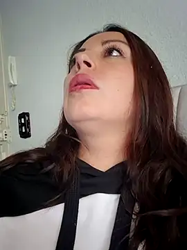 Snapshot of seherlatin chatting on 11-29-25, 08:56 seherlatin online show from 11-29-25, 08:56