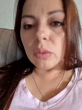 Snapshot of seherlatin chatting on 12-04-25, 02:15 seherlatin online show from 12-04-25, 02:15