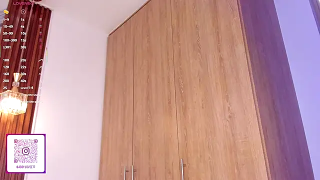 Gabbyy  online show from 10-17-25, 02:19