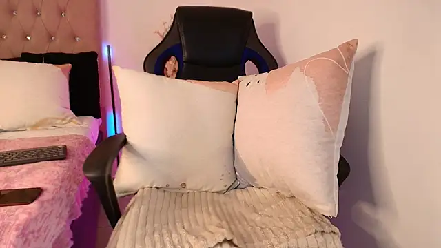 Katy Van online show from 03-01-25, 05:09