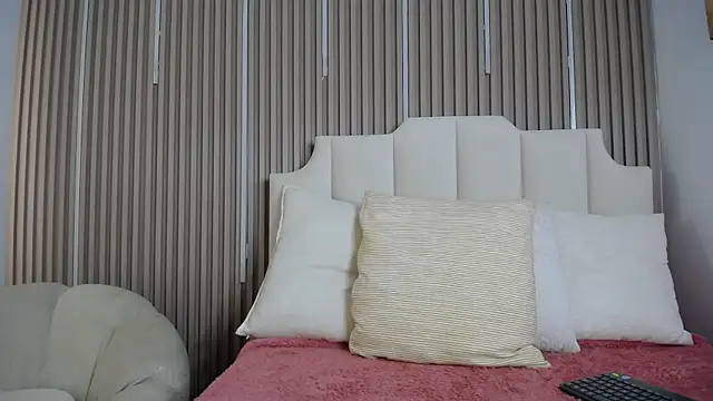 Katy Van online show from 04-25-26, 09:01