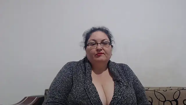 Nykyxo online show from 05-11-26, 04:04