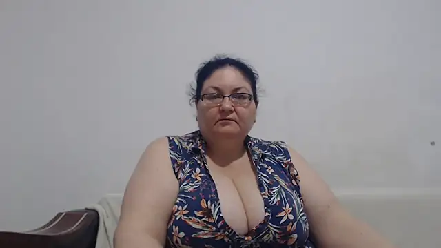 Nykyxo online show from 07-21-26, 09:22