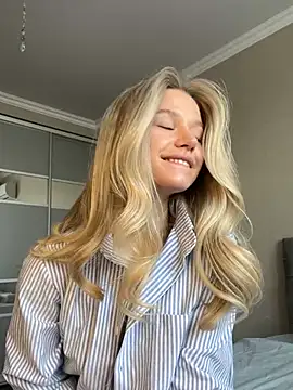 JessIsLove online show from 02-28-25, 05:37